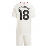 Fotballdrakt Barn Manchester United Casemiro #18 Tredjedraktsett 2023-24 Kortermet (+ Korte bukser)